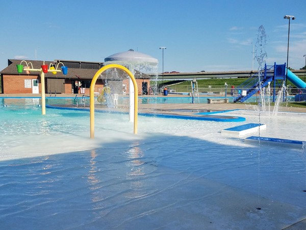 Kids splash area at Ottawa pool