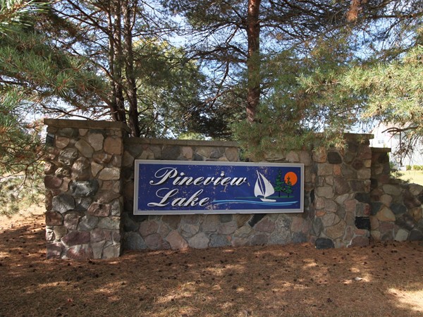 Seymour Road entrance to Pineview Lake Estates