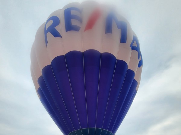 We Brought the RE/MAX balloon to Grain Valley South! Thanks to all that helped! Love doing this