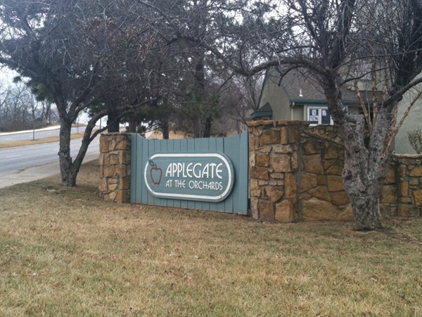 Sign for Applegate at the Orchards neighborhood