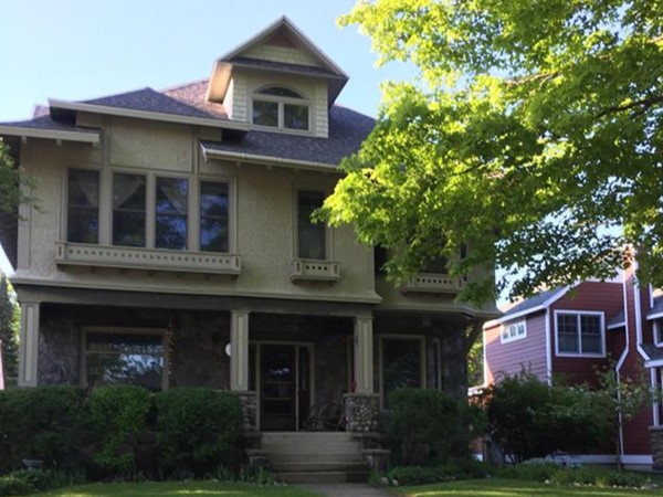 Beautiful, historical home in Frankfort