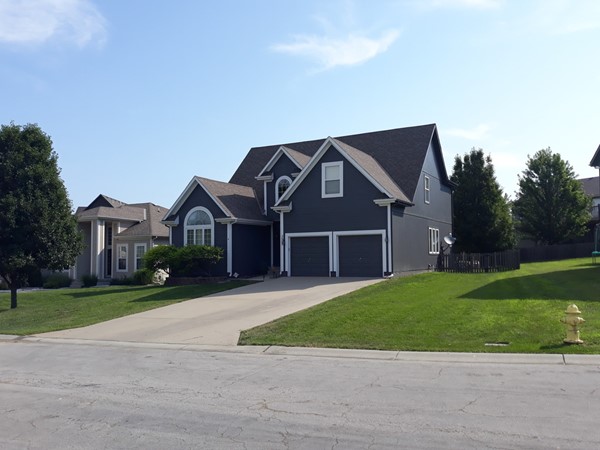 Manicured lawns and homes in Windemere Subdivision 