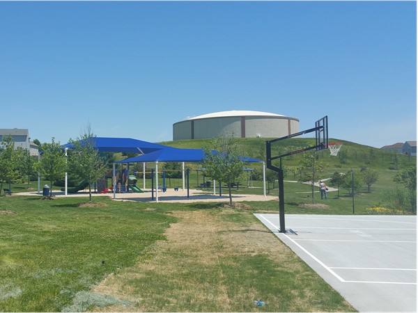 Summit Ridge playground and basketball court