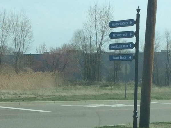 Directional sign for Benton Harbor