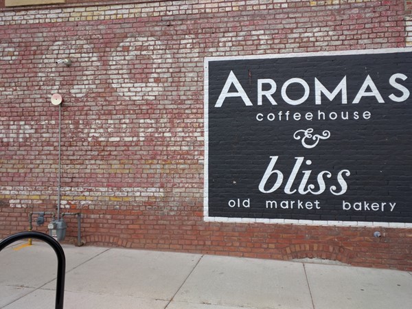 Aroma Coffee & Bliss Bakery is indeed a great combination
