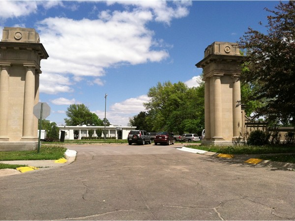 Entrance into Antelope Park from Memorial Drive