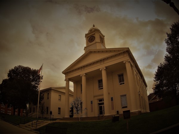 Historic Lafayette County Courthouse